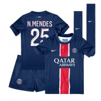 Paris Saint-Germain Nuno Mendes #25 Replika babykläder Hemmaställ Barn 2024-25 Kortärmad (+ korta byxor)